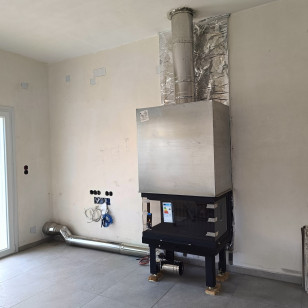 Τοποθέτηση ενεργειακό τζάκι αερόθερμο στην Ερμούπολη Σύρου