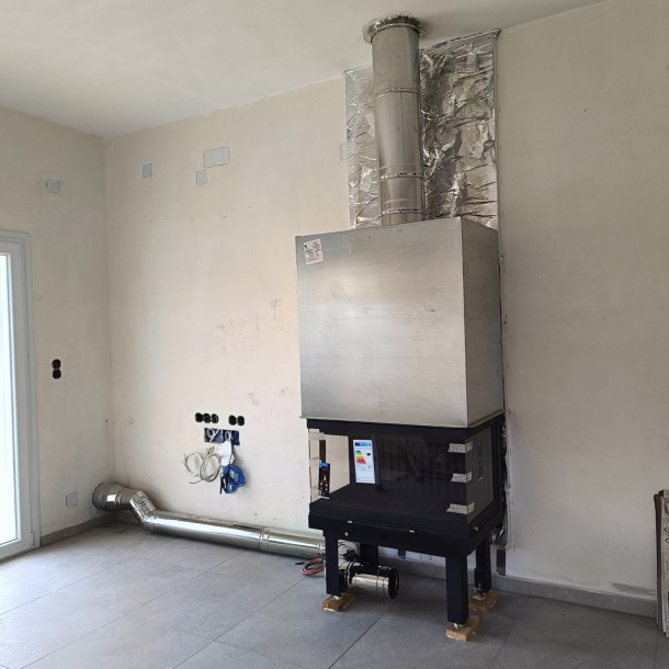 Τοποθέτηση ενεργειακό τζάκι αερόθερμο στην Ερμούπολη Σύρου